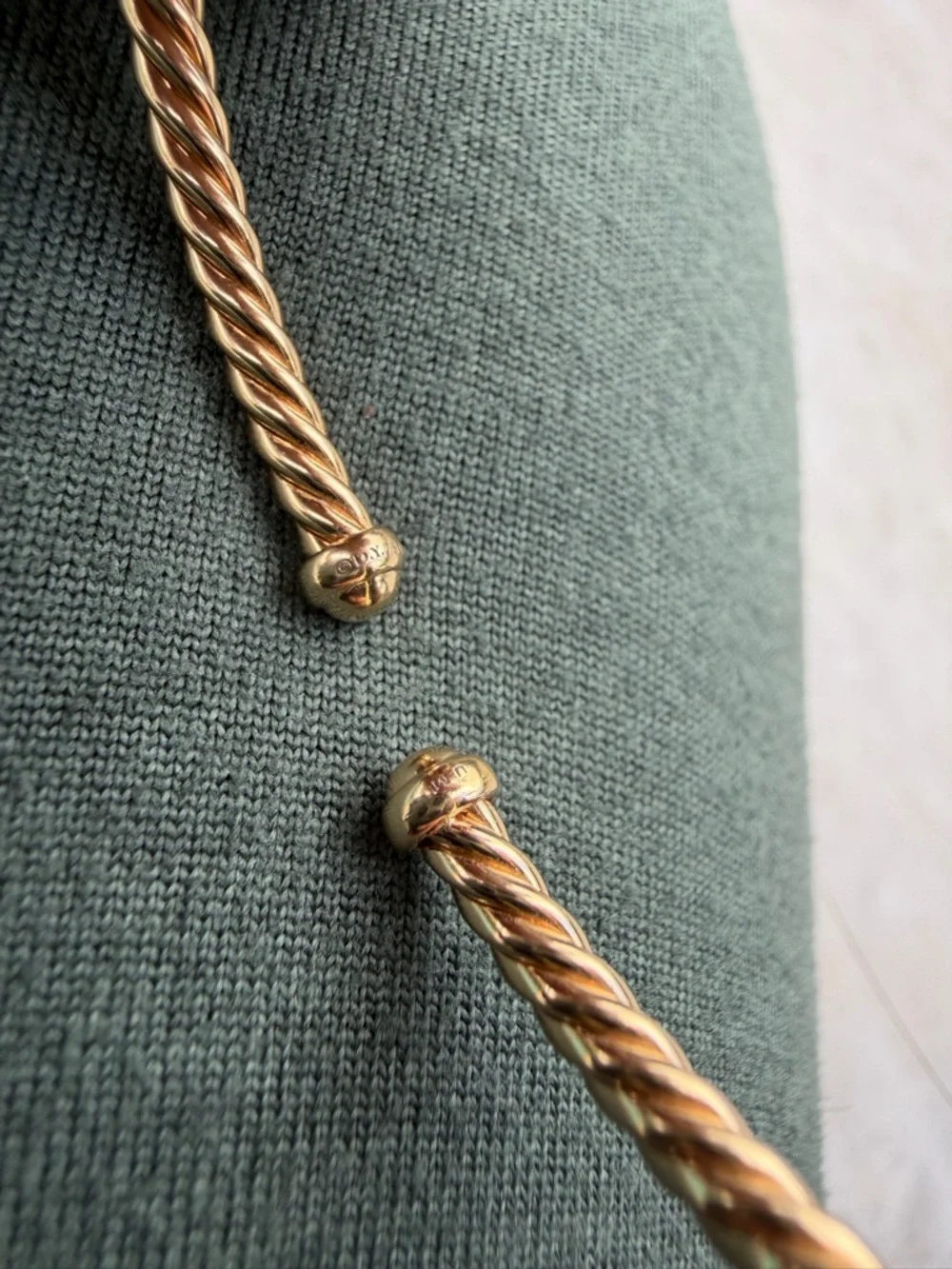 David Yurman Cablespira Bracelet with Sapphire - Picture 4 of 5